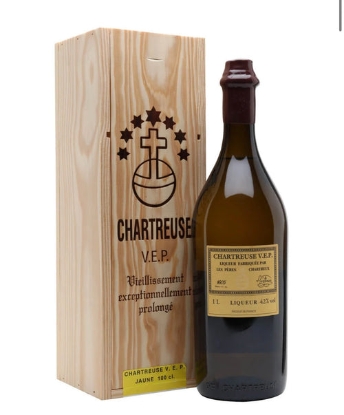 Chartreuse Yellow VEP Liqueur 1 Liter
